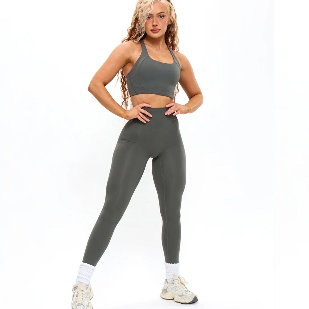 BuffBunny Shadow Sage High-Waisted Leggings
